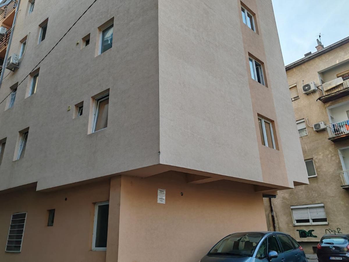 Central Modern Flat M&M Apartments Skopje Exterior foto