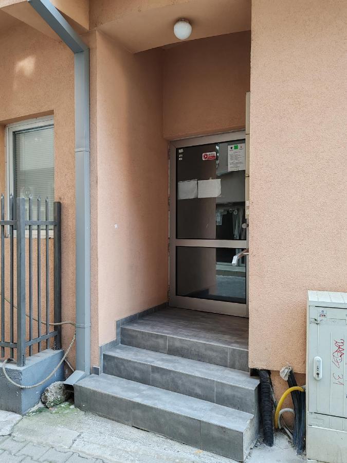 Central Modern Flat M&M Apartments Skopje Exterior foto